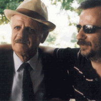Muammer Ketencoğlu ve Usta Laver Bariu (Klarinetist) 21 Temmuz 2004 - Permeti - Güney Arnavutluk