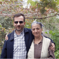 Muammer Ketencoğlu ve annesi. Tire, 14 Kasım 2004.